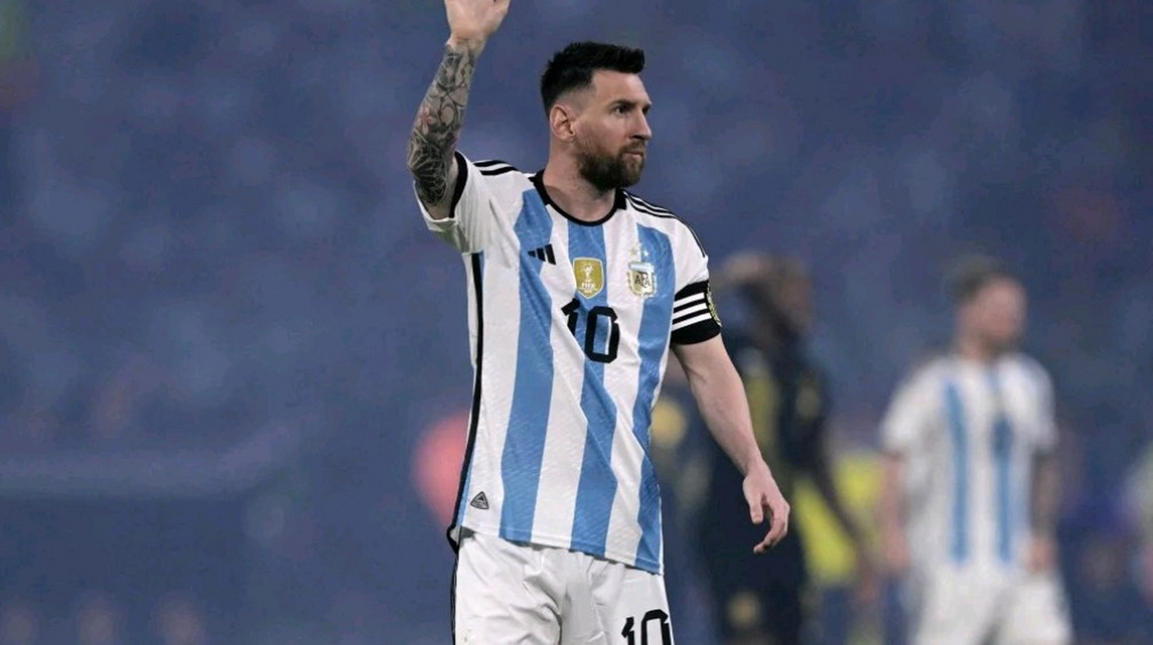 APP官方下载-梅西完成帽子戏法，领导球队夺得胜利的简单介绍