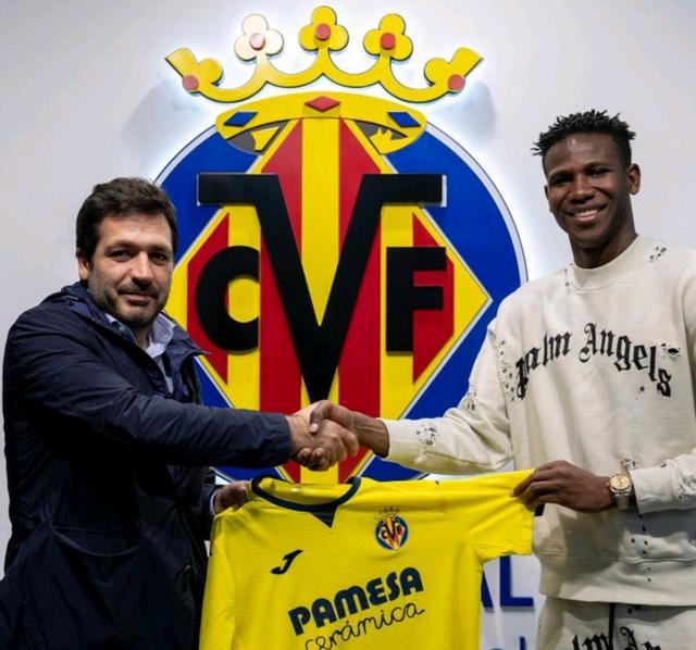 官网入口-梅西加盟曼城，英超夺冠成概率大增(梅西出战曼城)